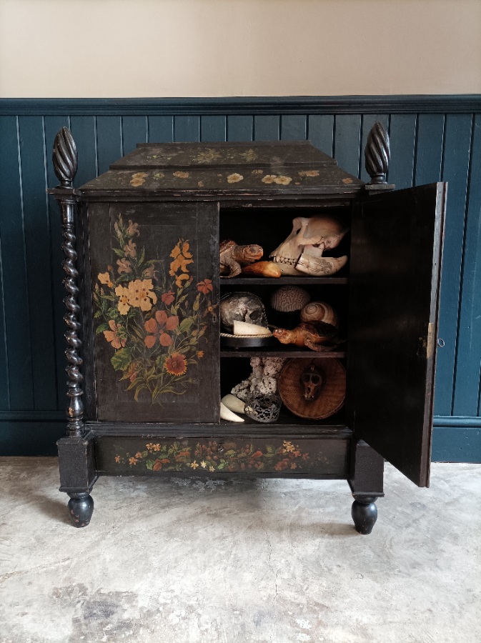 A Victorian Black Painted Cabinet (13).jpg